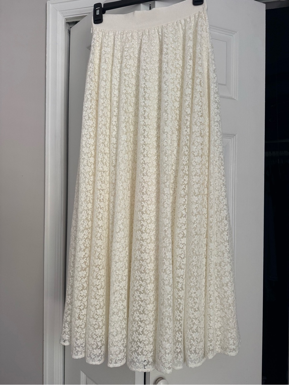NWT Sézane Women's Cream/White Lace Maxi Skirt
